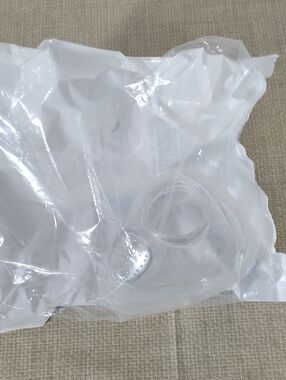 F & P Simplus Seal Medium 400HC580 Clear New Sealed Size Medium